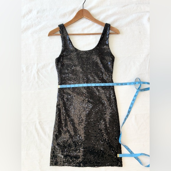 Glitter Sequins Fancy Party Mini Dress - Picture 3 of 11